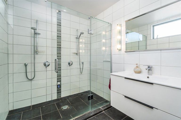 Photo of property in 13 Parkland Place, Whitianga, 3510