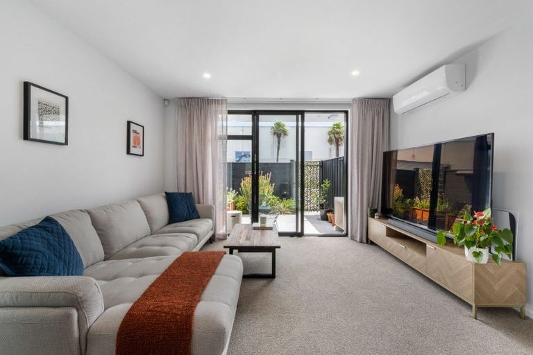 Photo of property in 1/8 New Brighton Road, Shirley, Christchurch, 8061