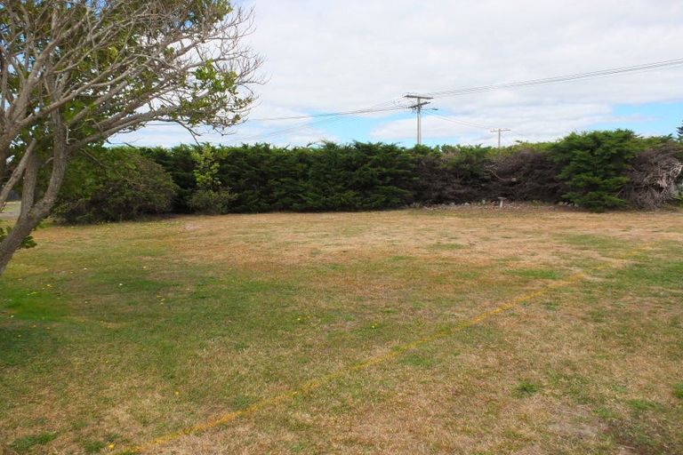 Photo of property in 19 Chaffey Street, Foxton Beach, Foxton, 4815