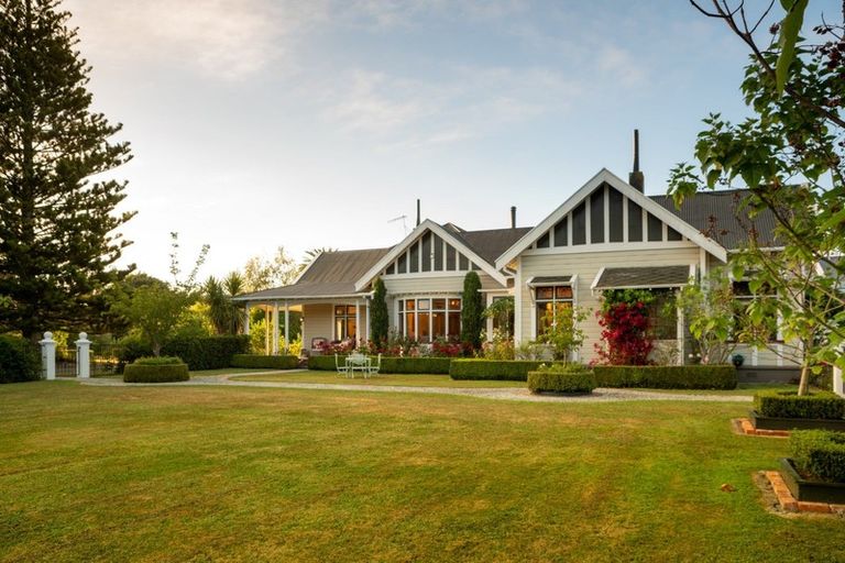 Photo of property in Greenlea, 310 Mount Biggs Road, Halcombe, Feilding, 4779