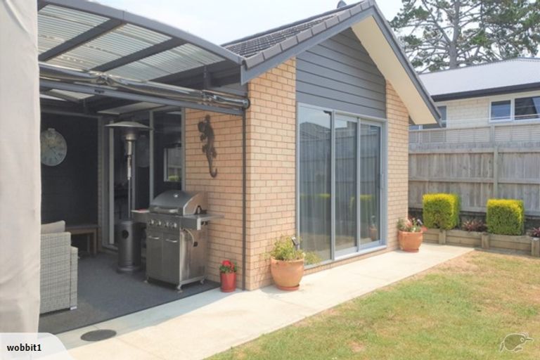 Photo of property in 86 Helenslee Road, Pokeno, 2402