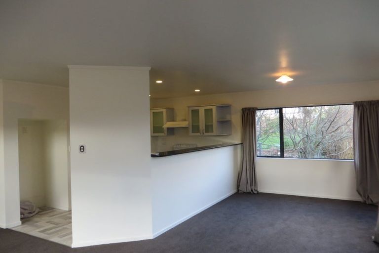 Photo of property in 16a Tonkin Drive, Sunnynook, Auckland, 0620