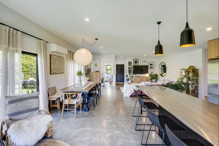 Photo of property in 105 Puketapu Road, Taradale, Napier, 4112