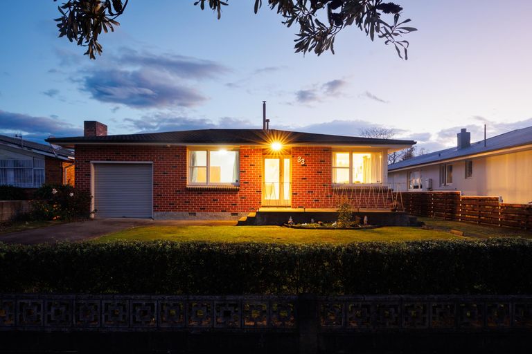 Photo of property in 33 Highbury Avenue, Highbury, Palmerston North, 4412