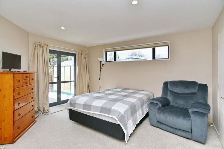Photo of property in 27 Coolspring Way, Redwood, Christchurch, 8051