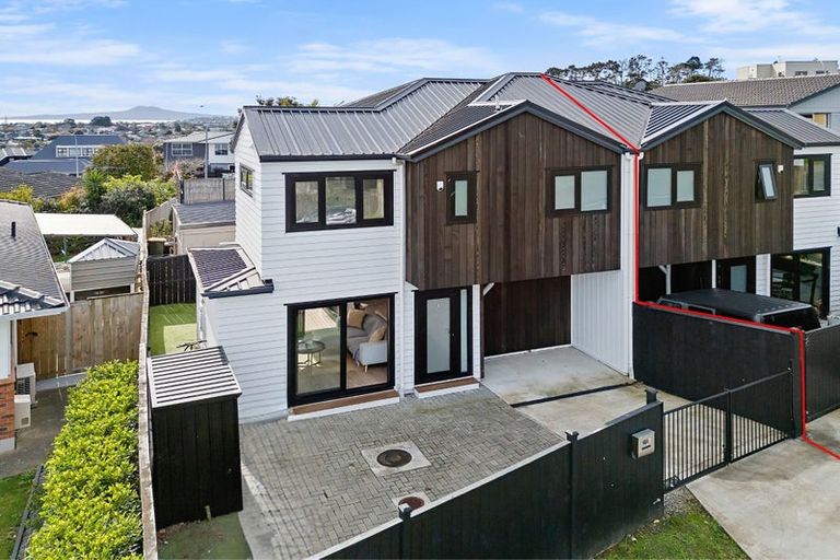 Photo of property in 148a Hutchinsons Road, Bucklands Beach, Auckland, 2014