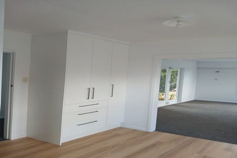 Photo of property in 16 Karamea Crescent, Kelvin Grove, Palmerston North, 4414