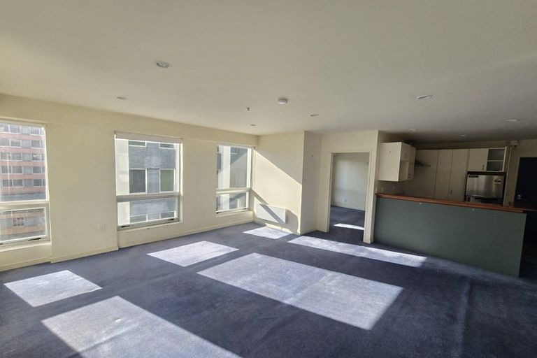 Photo of property in Terrace Heights Apartments, 9b/163 The Terrace, Wellington Central, Wellington, 6011