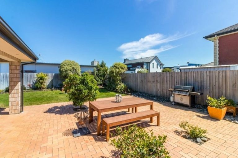 Photo of property in 103 Aston Drive, Waimairi Beach, Christchurch, 8083
