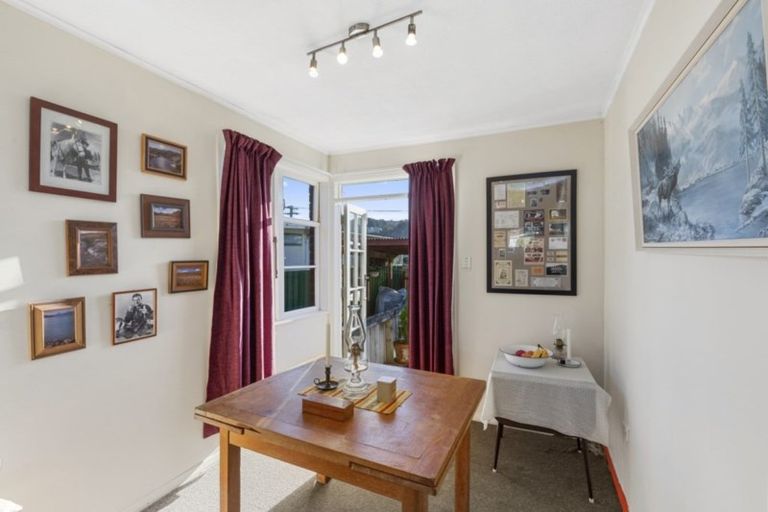 Photo of property in 1277 High Street, Taita, Lower Hutt, 5011