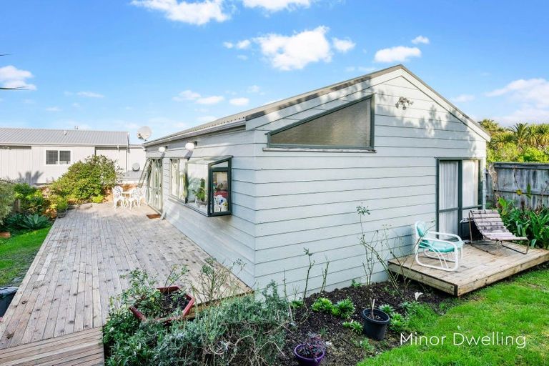 Photo of property in 1055 Whangaparaoa Road, Tindalls Beach, Whangaparaoa, 0930