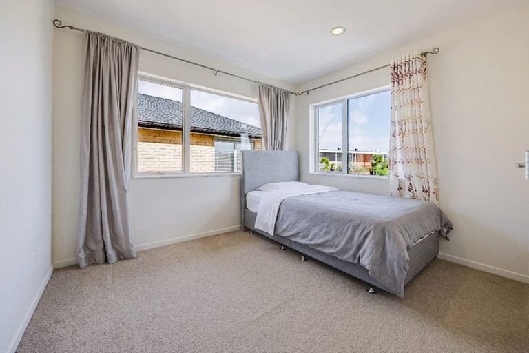 Photo of property in 10 Helianthus Avenue, Flat Bush, Auckland, 2019