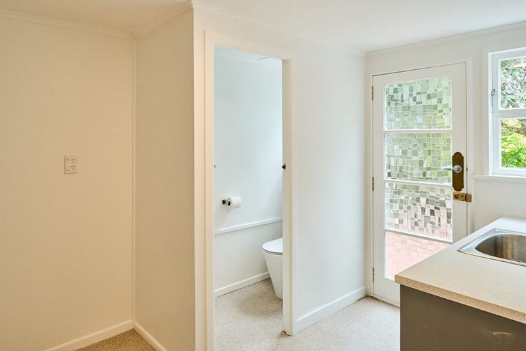 Photo of property in 14 Taupo Crescent, Plimmerton, Porirua, 5026