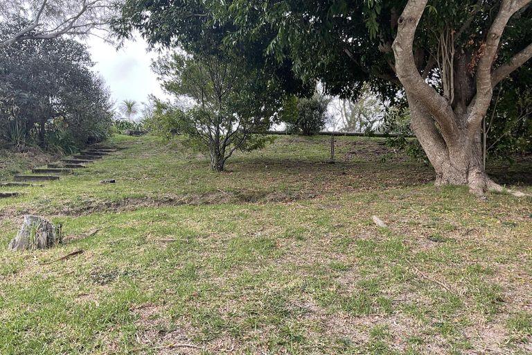 Photo of property in 11 Hillside Crescent, Leigh, 0985