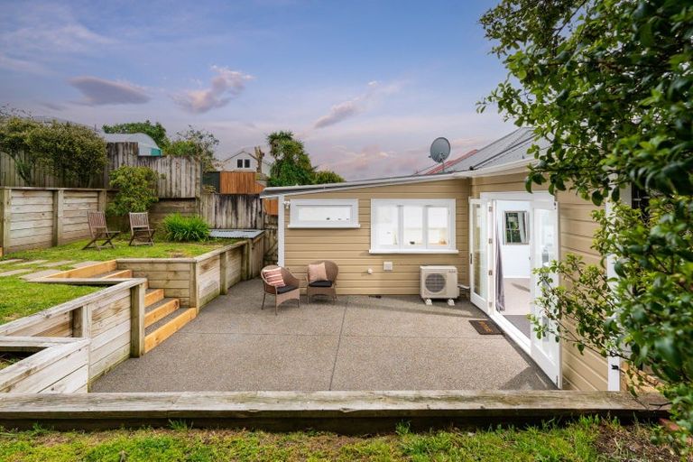 Photo of property in 38 Edinburgh Terrace, Foxton Beach, Foxton, 4815