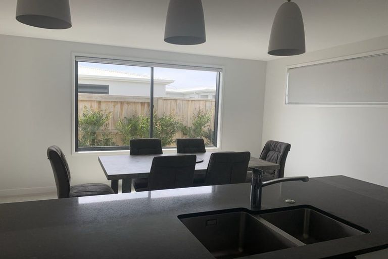 Photo of property in 76 Franks Way, Papamoa Beach, Papamoa, 3118