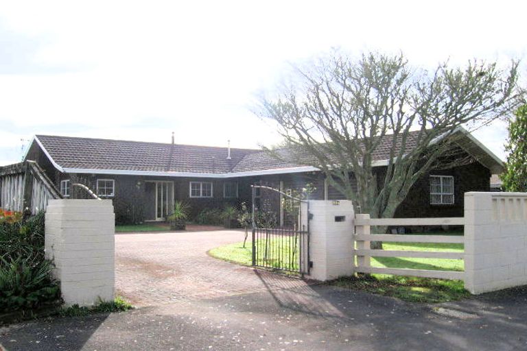 Photo of property in 224 Sandwich Road, St Andrews, Hamilton, 3200