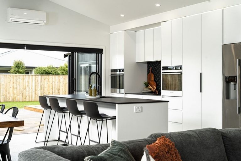 Photo of property in 16 Fantail Avenue, Carterton, 5713