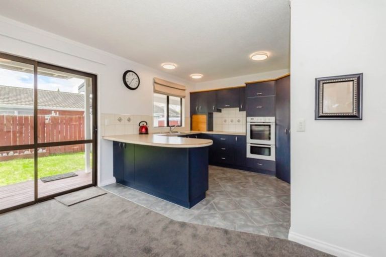 Photo of property in 69 Mazengarb Road, Paraparaumu Beach, Paraparaumu, 5032