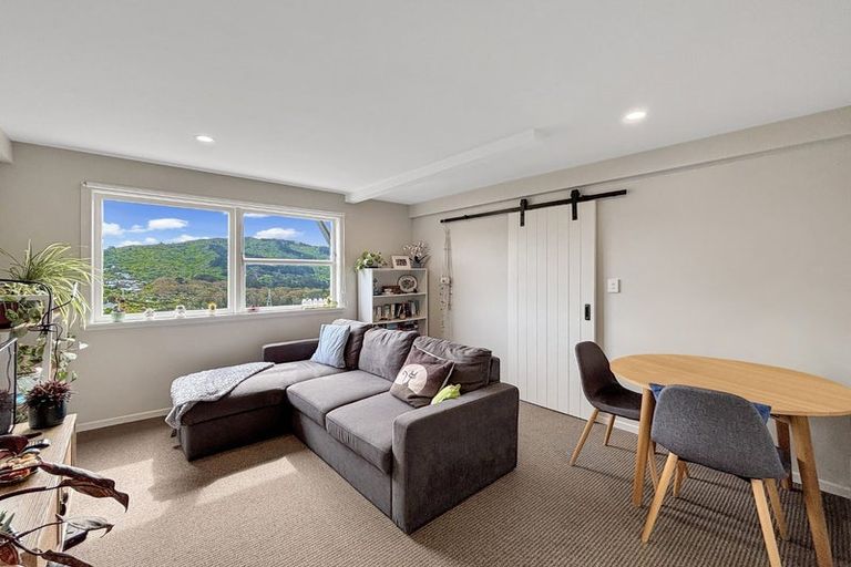 Photo of property in 49 Pembroke Road, Northland, Wellington, 6012