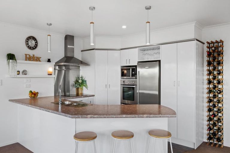 Photo of property in 28 Tuscany Place, Ohauiti, Tauranga, 3112