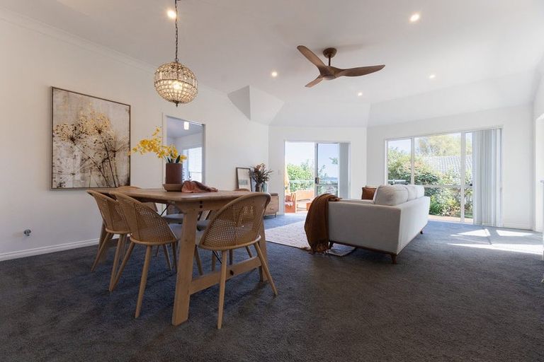 Photo of property in 10 Harvest Court, Paraparaumu, 5032