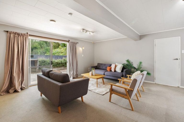 Photo of property in 70 Glen Road, Raumati South, Paraparaumu, 5032