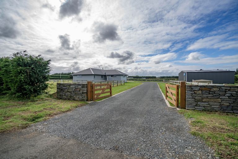 Photo of property in 15 Wilcox Road, Seaward Bush, Invercargill, 9871