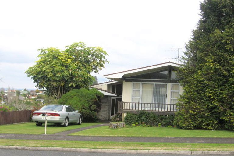 Photo of property in 35 Whitaker Street, Otumoetai, Tauranga, 3110