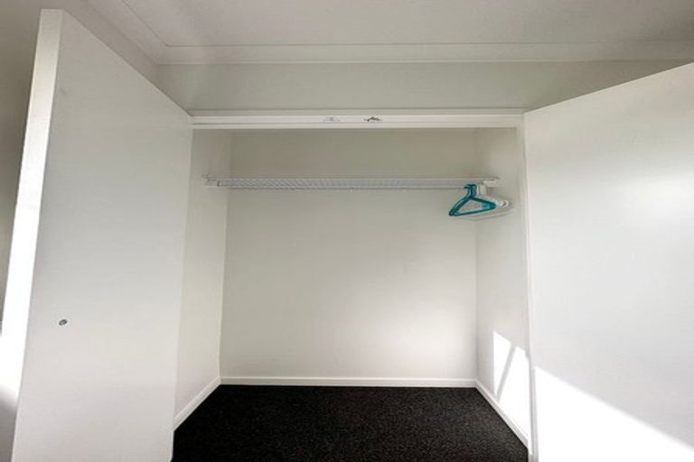 Photo of property in 78 Bluebird Crescent, Unsworth Heights, Auckland, 0632