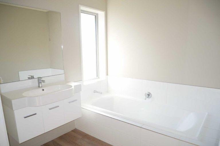 Photo of property in 10 Te Aika Street, Marshland, Christchurch, 8083