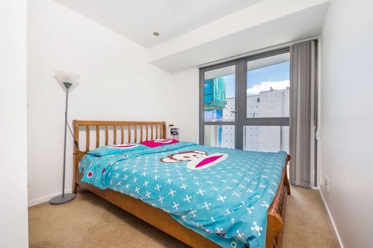 Photo of property in Fiore On Hobson Apartments, 801/152 Hobson Street, Auckland Central, Auckland, 1010