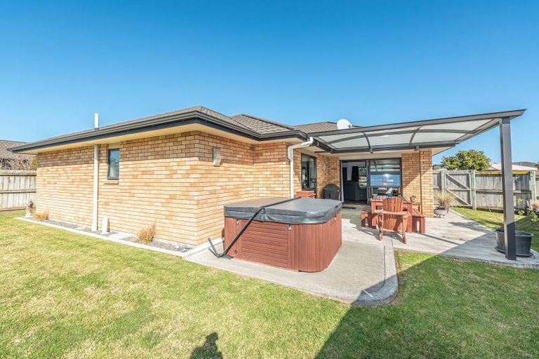 Photo of property in 24 Poynter Place, Gonville, Whanganui, 4501