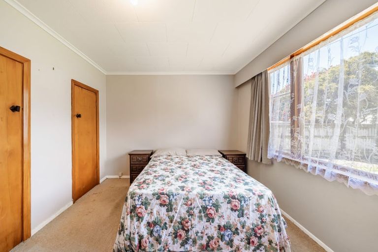 Photo of property in 73 Wellington Road, Wainuiomata, Lower Hutt, 5014