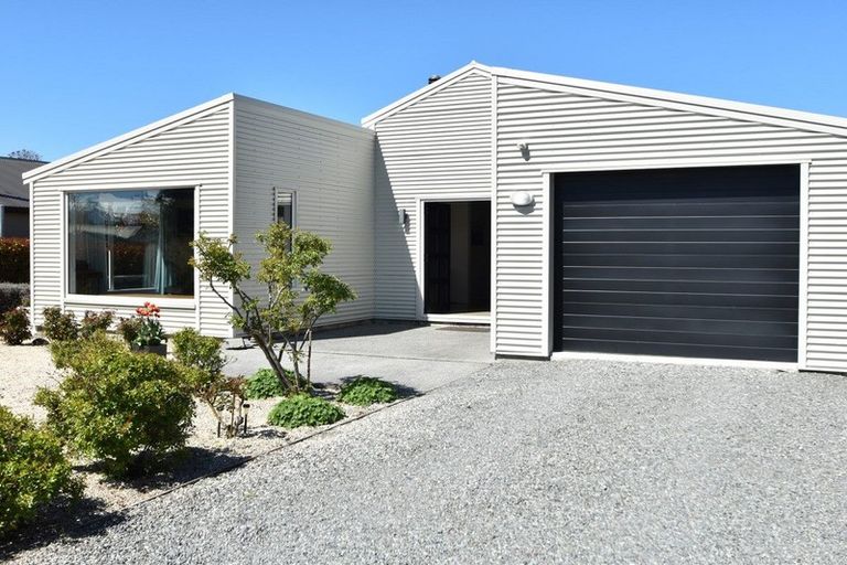 Photo of property in 77 Irishman Drive, Twizel, 7901