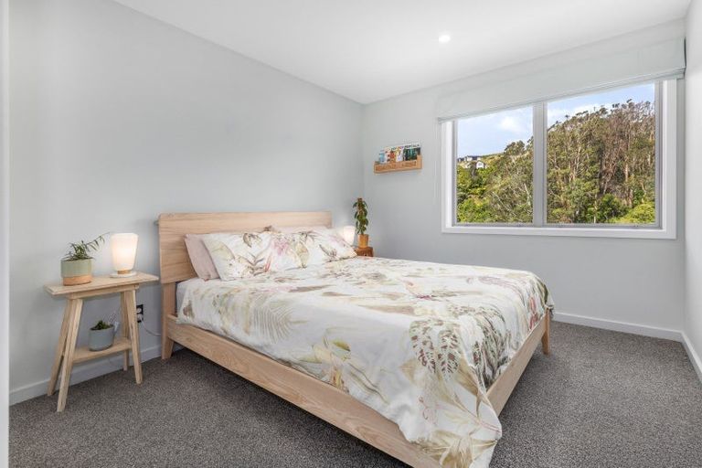 Photo of property in 40 Banks Boulevard, Whitby, Porirua, 5024