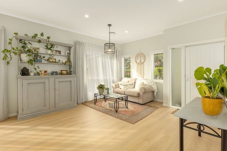 Photo of property in 7 Karearea Avenue, Waikanae, 5036