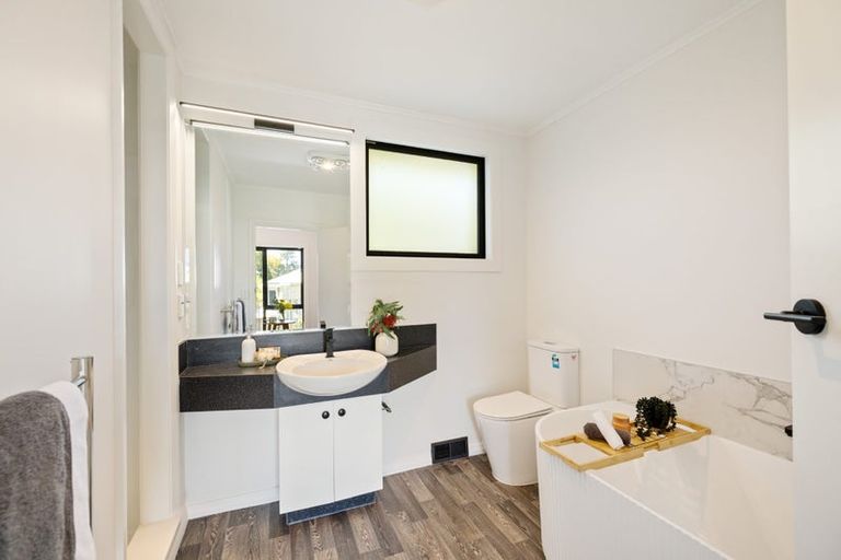 Photo of property in 61 Greers Road, Burnside, Christchurch, 8041