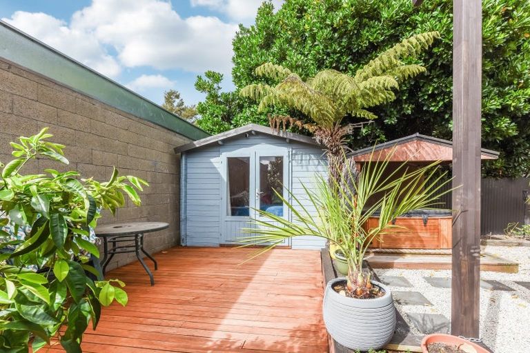 Photo of property in 48 Devon Street, Picton, 7220