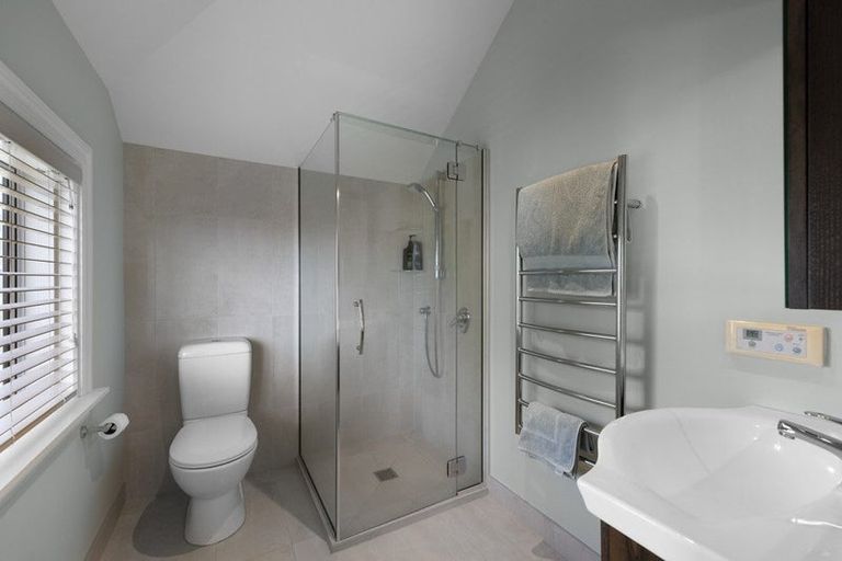 Photo of property in 151 Hackthorne Road, Cashmere, Christchurch, 8022