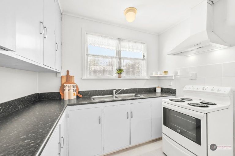 Photo of property in 39a Heretaunga Square, Silverstream, Upper Hutt, 5019