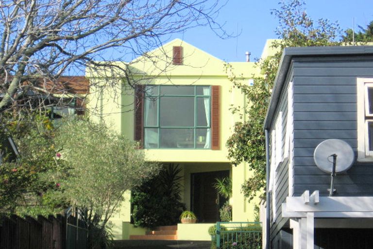 Photo of property in 33a Galaxy Drive, Mairangi Bay, Auckland, 0630