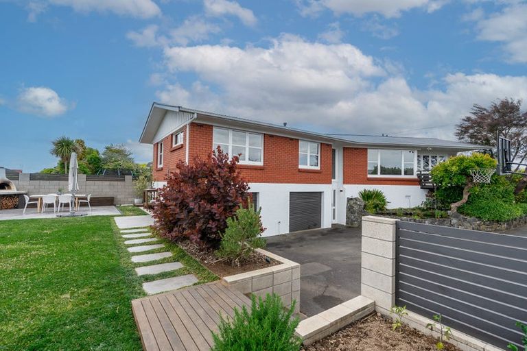 Photo of property in 180 Sandwich Road, St Andrews, Hamilton, 3200