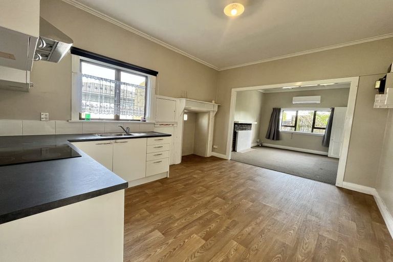 Photo of property in 93 Princess Street, Waitara, 4320