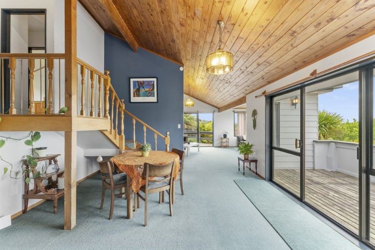 Photo of property in 37 Dingadee Street, Welcome Bay, Tauranga, 3112