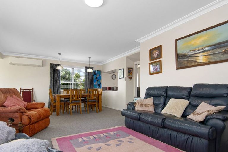 Photo of property in 404a Otumoetai Road, Otumoetai, Tauranga, 3110