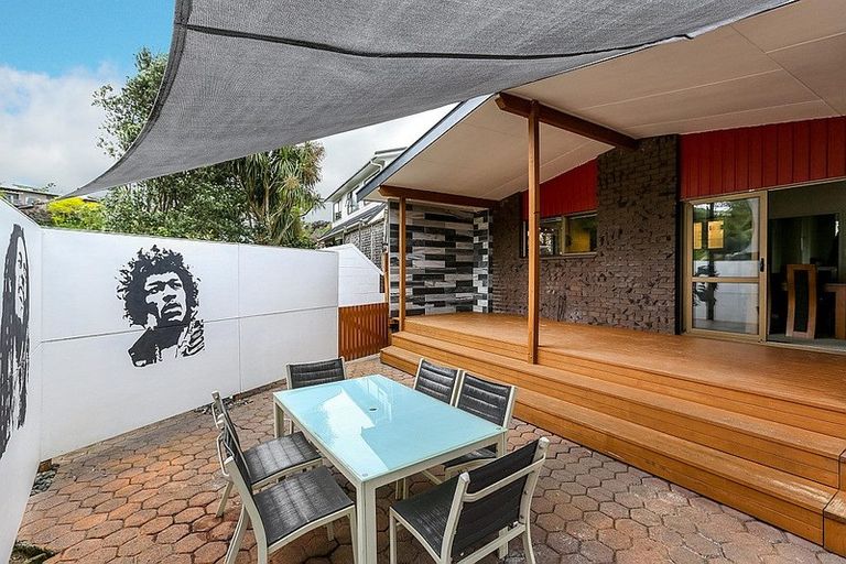 Photo of property in 7 Lombardy Place, Whalers Gate, New Plymouth, 4310