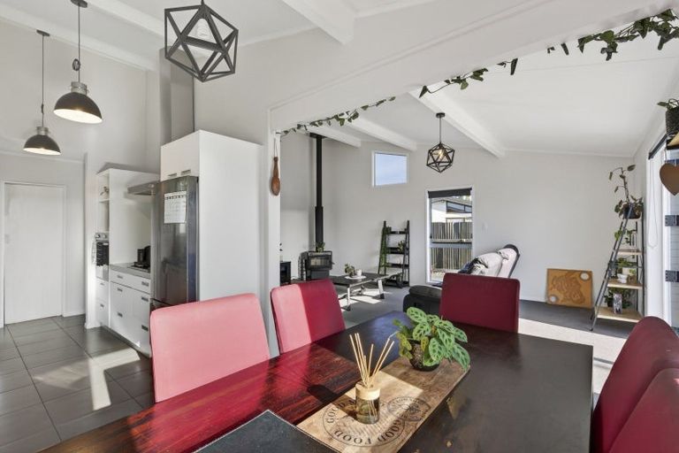 Photo of property in 49 Gardenia Avenue, Bell Block, New Plymouth, 4312