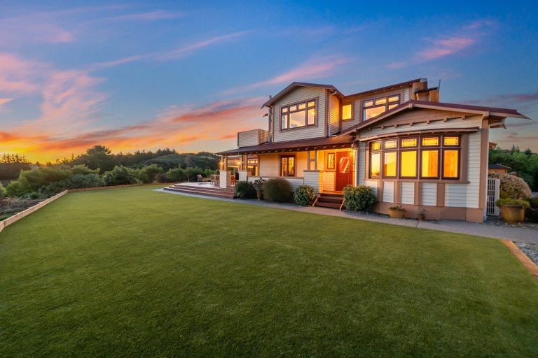 Photo of property in 10 Rural View Way, Maymorn, Upper Hutt, 5018