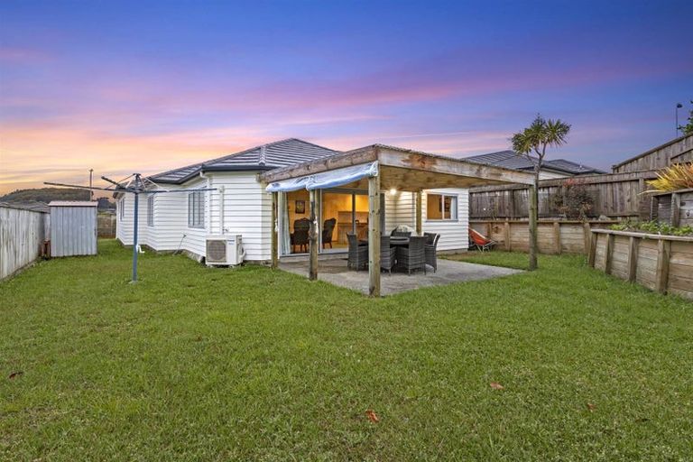 Photo of property in 56 Staithes Drive North, Whitby, Porirua, 5024